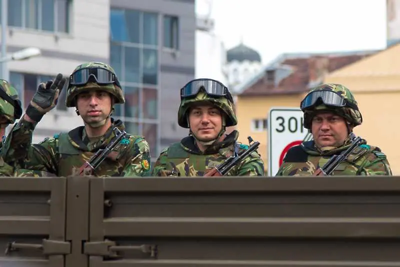 Внасят законопроект за връщане на задължителната военна служба